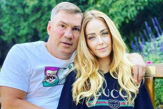 Dariusz Michalczewski zostawił dwie żony, zakochał się w 12 lat młodszej Barbarze. Piękna blondynka usidliła Tigera”, zupełnie się nie dziwimy 