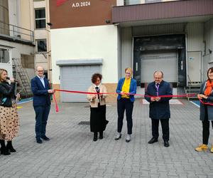Nowy mural w Cieszynie. Na pamiątkę 100-lecia powstania fabryki produkującej kultowe wafle