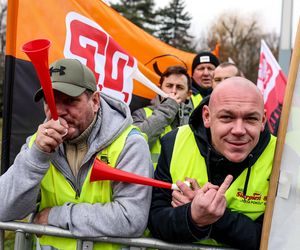 Konwencja KO w Gliwicach. Protest związkowców górniczych i hutniczych 