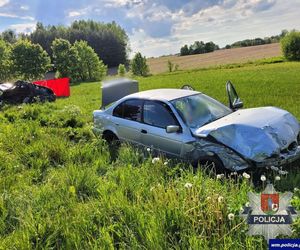Śmiertelny wypadek pod Morągiem. BMW zmiażdżyło Opla!