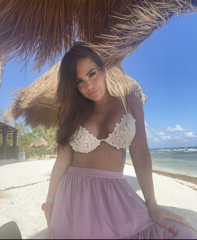 Anię Papierz kręcą starsi panowie