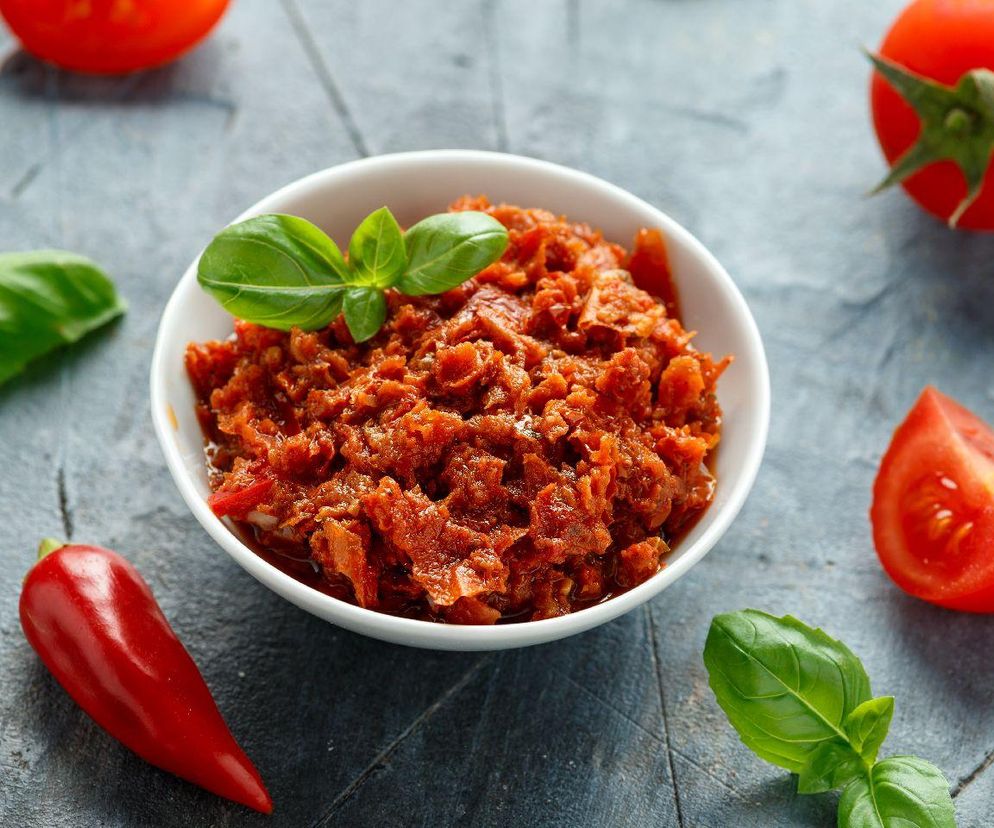 pasta z suszonych pomidorów