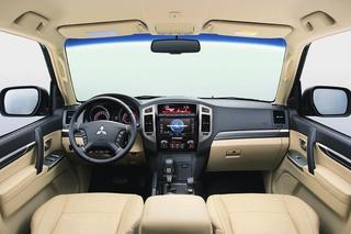 Mitsubishi Pajero Wagon lifting 2015