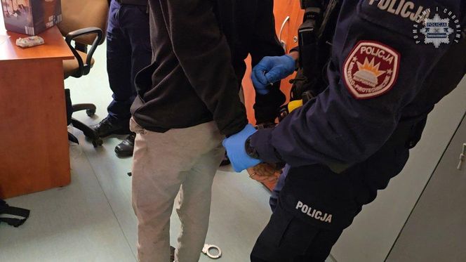 23-latek ukradł puszki WOŚP. Dopali go policjanci z Świętochłowic