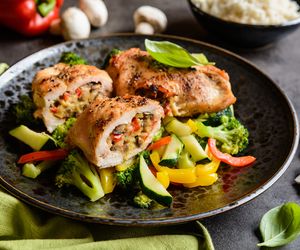 Roladki mięsne z papryką i serem: prosty przepis