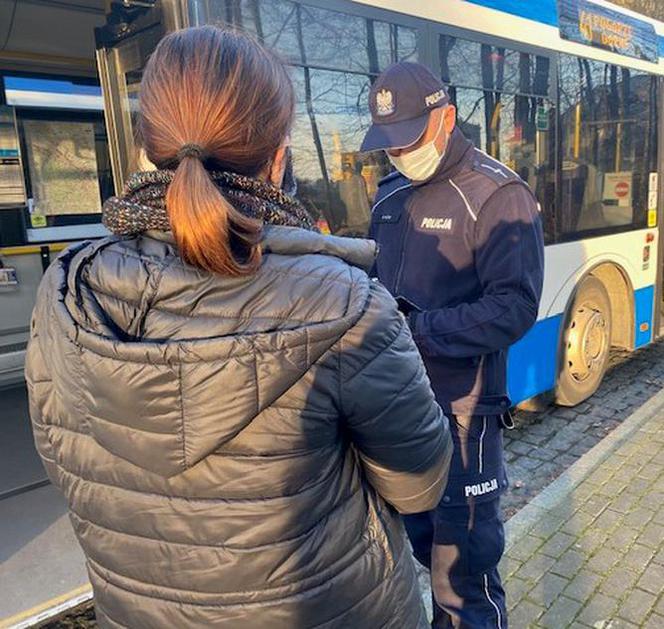 Policja zapowiada kontrole po ograniczeniu obostrzeń