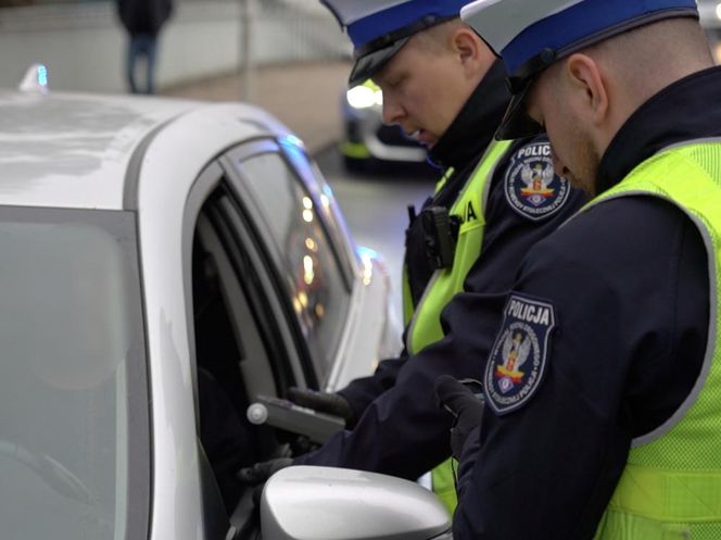 Totalny paraliż Warszawy. Wszystkie ulice stanęły. Policja się tłumaczy