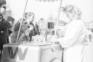 QUIZ PRL. Tych profesji już nie ma. Tylko dla znawców historii PRL!