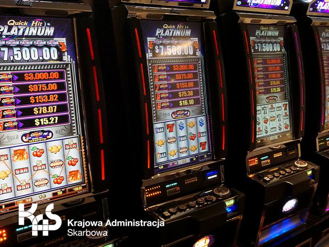 Rozbój w nielegalnym kasynie. Napastnicy zatrzymani, a automaty do nielegalnych gier zabezpieczone!