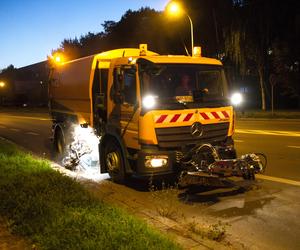 Ulice Płocka sprzątane na mokro