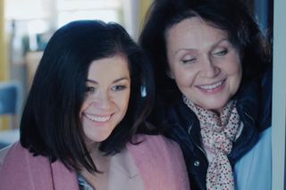 M jak miłość, odcinek 1868: Kinga (Katarzyna Cichopek), Marysia (Małgorzata Pieńkowska) 