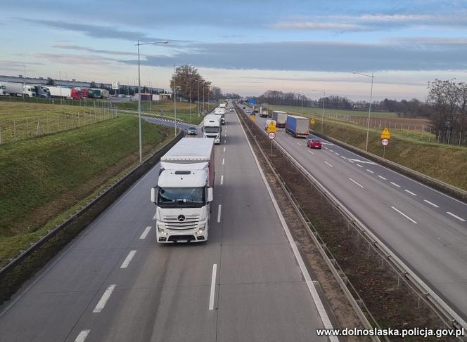 Kierowcy ciężarówek dostali prawie 30 mandatów w kilka godzin