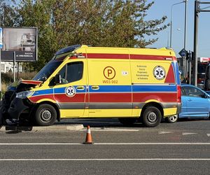 Radom. Wypadek karetki