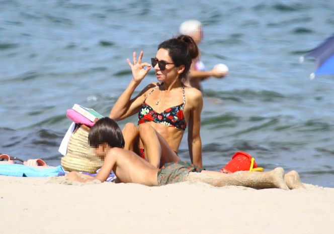 Marta Kaczyńska nad Bałykiem niczym grecka bogini!