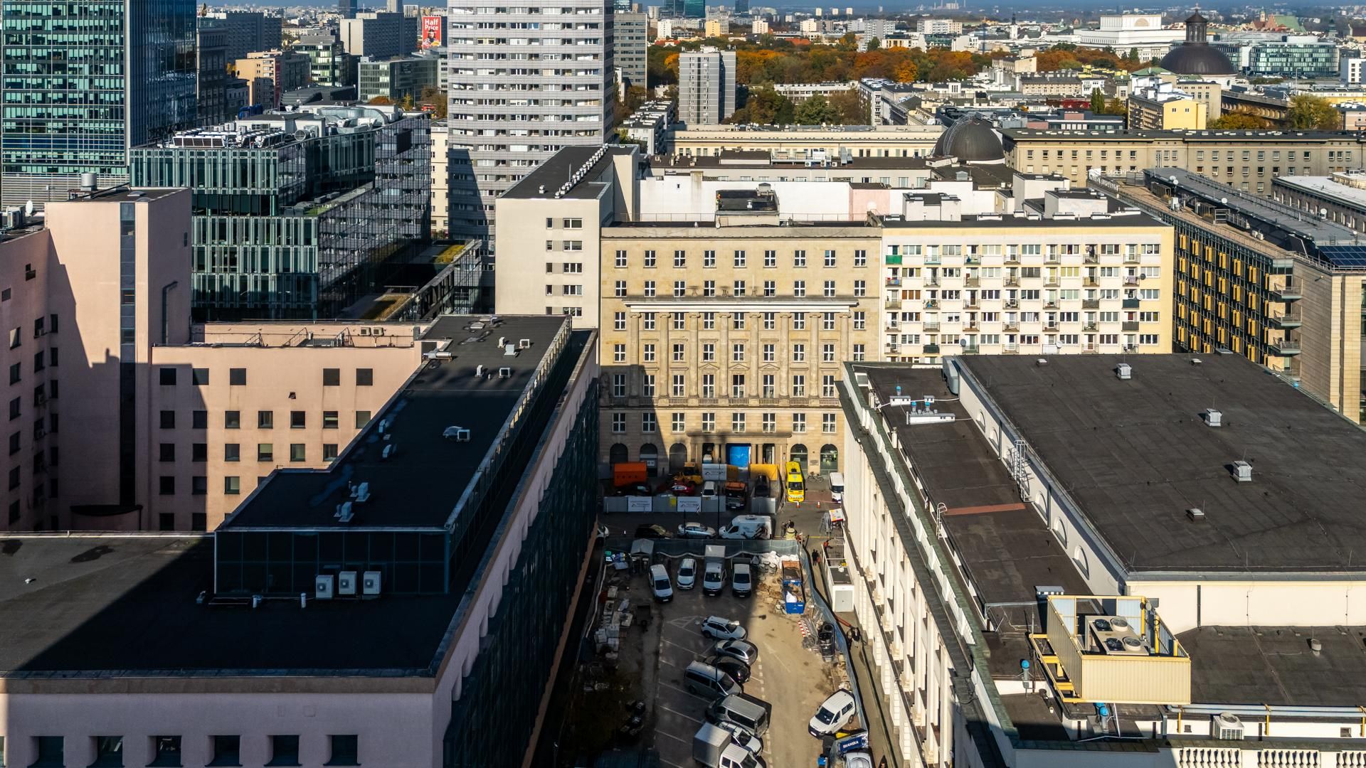 Kamienica na ul. Moniuszki 8 w Warszawie