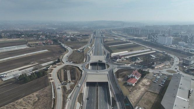 Tunel na Północnej Obwodnicy Krakowa zamknięty. Objazd w kierunku Warszawy