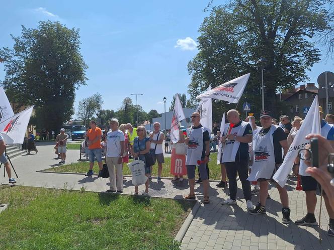 Protest przed siedzibą PKP Cargo w Tarnowskich Górach