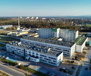Nie żyje pacjent, który wypadł z okna starachowickiego szpitala
