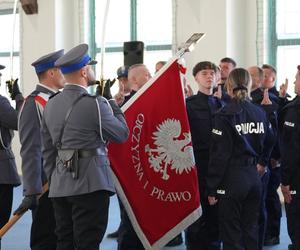Ślubowanie nowych policjantów w Olsztynie [ZDJĘCIA]