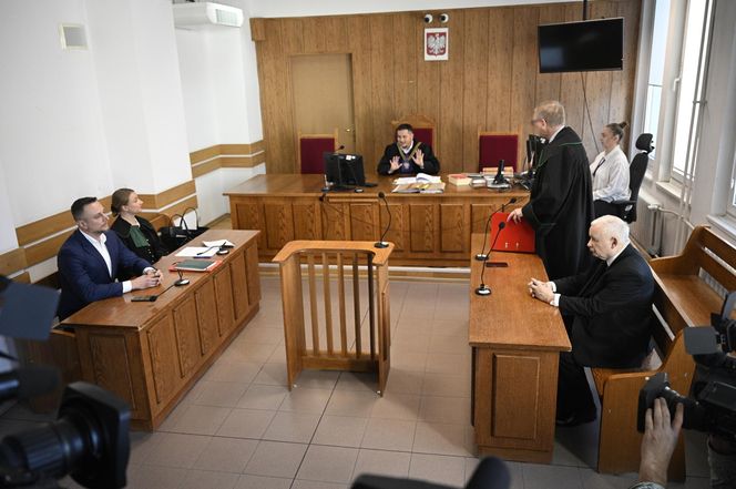 Kaczyński spotkał się z Brejzą przed sądem