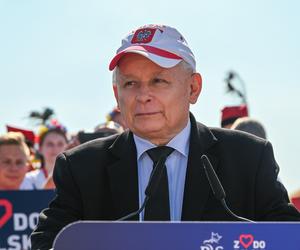 Tak Jarosław Kaczyński spędza wakacje