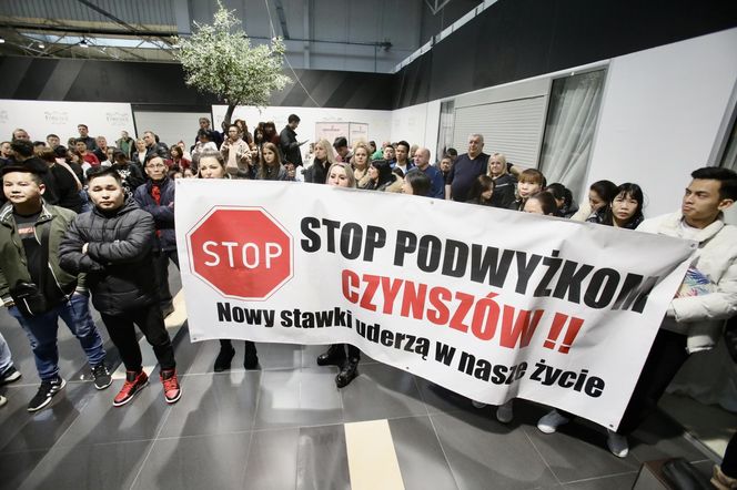 Protesty na Marywilskiej 44. Najemcy nie chcą olbrzymich podwyżek 