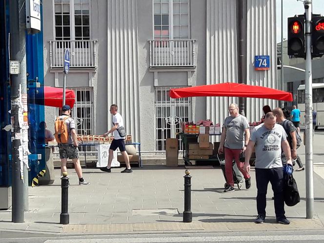 Nielegalny handel drożdżówkami