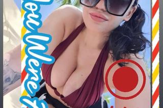 Karolina Skiba eksponuje swoje wdzięki poza granicami Polski. Tak bawi się z ukochanym mężem