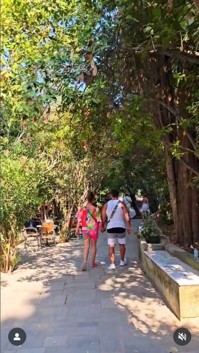 Katarzyna Skrzynecka na wakacjach, ale to córka zgarnia lajki. Te zdjęcia trzeba zobaczyć!