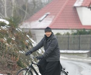 Co dalej z Ojcem Mateuszem? Widzowie nie kryją niezadowolenia