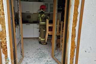 Wybuch gazu w domu jednorodzinnym w Śląskiem. Wywaliło okna i drzwi