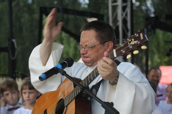 Tak należy udawać słonia!