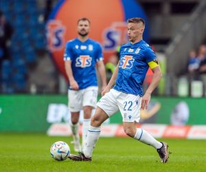 Lech traci kluczowego zawodnika na eliminacje Ligi Mistrzów. Długa przerwa pomocnika