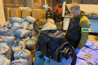 Nielegalne wyroby tytoniowe ukryte w stodole! Ich wartość to ponad 4 mln zł [ZDJĘCIA]