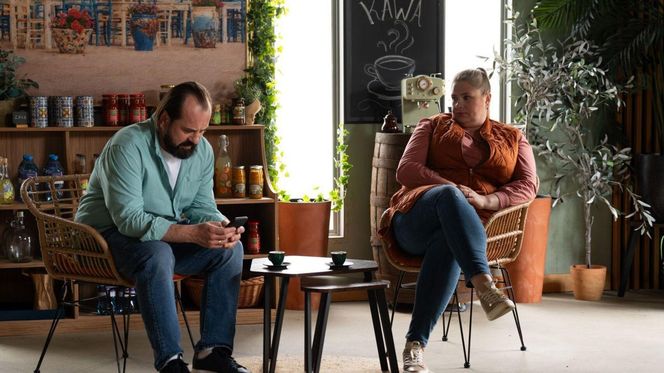 Barwy szczęścia odc. 3242. Borys (Jakub Wieczorek), Aldona (Elżbieta Romanowska)