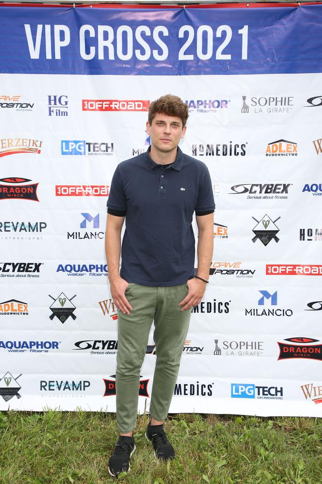 Gwiazdy w terenowych samochodach dzielnie walczyły w zawodach VIP Cross