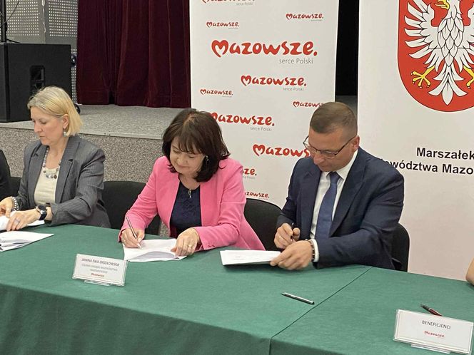 Kilkadziesiąt nowych inwestycji w powiecie siedleckim z dofinansowaniem Mazowsza