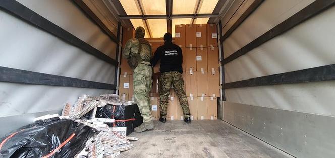 W aucie przewoził papierosy z białoruską akcyzą o szacunkowej ponad 2,5 mln zł