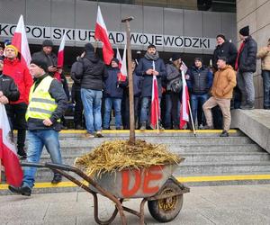 Rolnicy protestują. Utrudnienia na drogach w całej Polsce