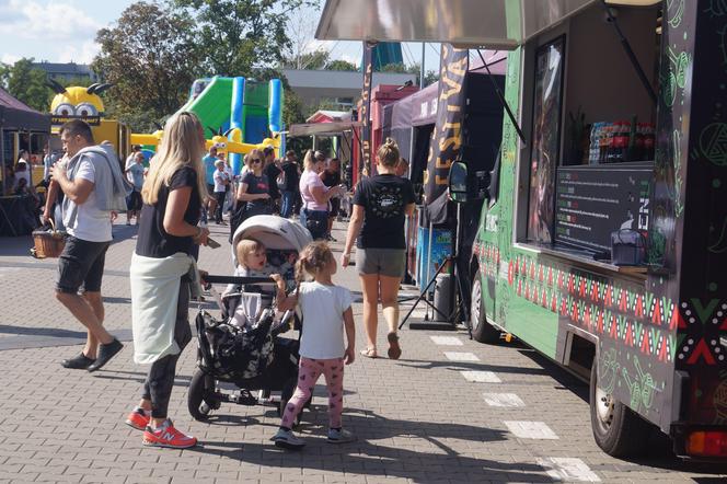 Food Truck Festivals 2023 w Bydgoszczy. Wyjątkowe restauracje zaparkowały pod Torbydem [ZDJĘCIA]