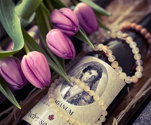 „Duchesse de Dino” („Księżna Dino’) - wino dedykowane księżnej Dorocie de Talleyrand-Périgord, wybitnej polityczce i filantropce pierwszej połowy XIX w., właścicielce pałaców w Żaganiu i Zatoniu.