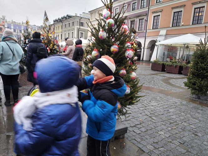  Zamojskie przedszkola i szkoły dekorowały choinki