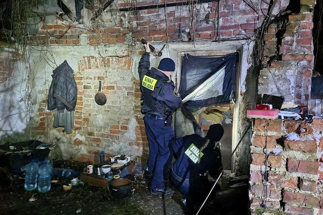 Kraków. Strażnicy miejscy uratowali dwóch mężczyzn. „Mogło dojść do tragedii”