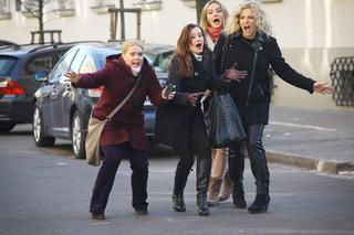 Przyjaciółki 3 sezon odc. 39. Zuza (Anita Sokołowska), Anka (Magdalena Stużyńska), Inga (Małgorzata Socha), Patrycja (Joanna Liszowska)