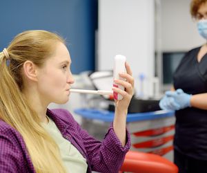 Przypomina alkomat i może wykryć nowotwory krwi. Przełomowe odkrycie w diagnostyce