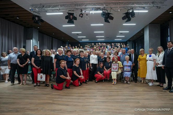 Marta Nawrocka śpiewała i gotowała z seniorami w Stalowej Woli