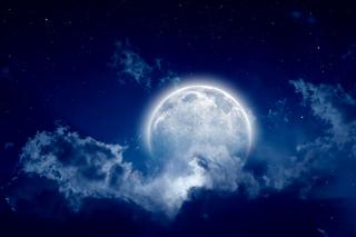 Pełnia Księżyca sierpień 2022 - data, godzina. Przed nami Superksiężyc i Pełnia Księżyca Jesiotrów! 