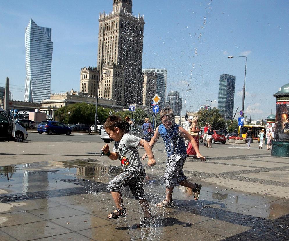  Afrykańskie upały w Warszawie! Jak radzą sobie mieszkańcy?