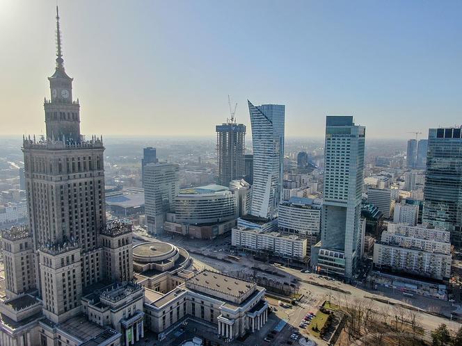 W tych miastach w Polsce zarabia się najwięcej! Dane cię zaskoczą!