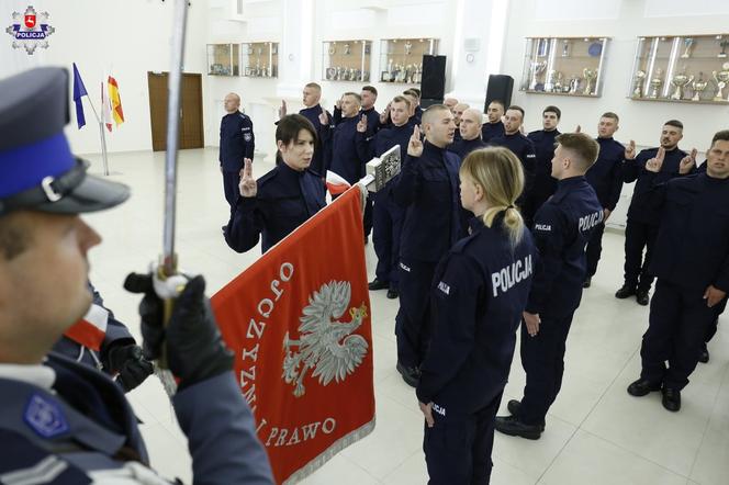 Lublin: Nowi policjanci na Lubelszczyźnie. Właśnie złożyli ślubowanie